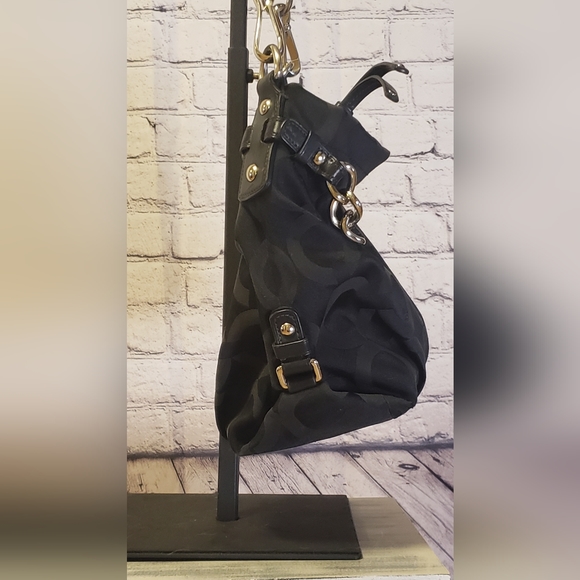 Coach satin black fabric bag with silver links and leather detail SO NICE ❤️ - Picture 3 of 7